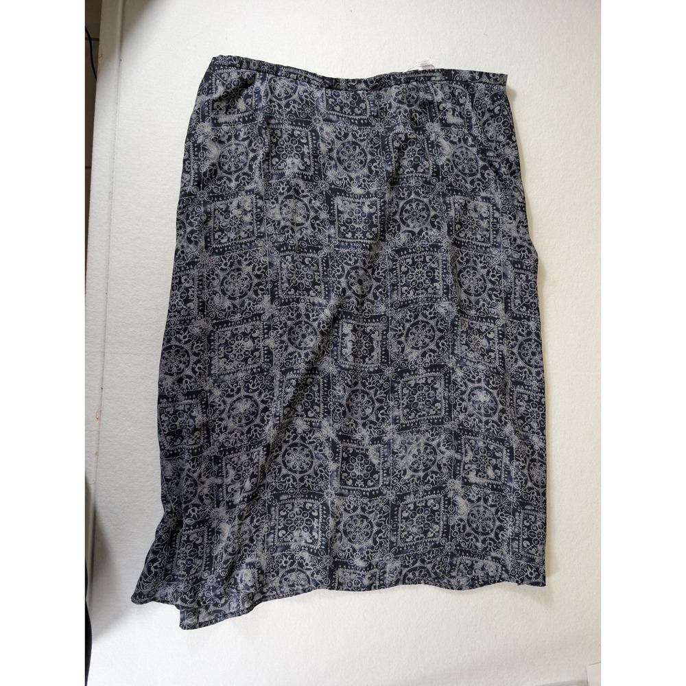 Elisabeth Liz Claiborne Petite Midi Skirt Grey Black Medallion Tile Print 18P